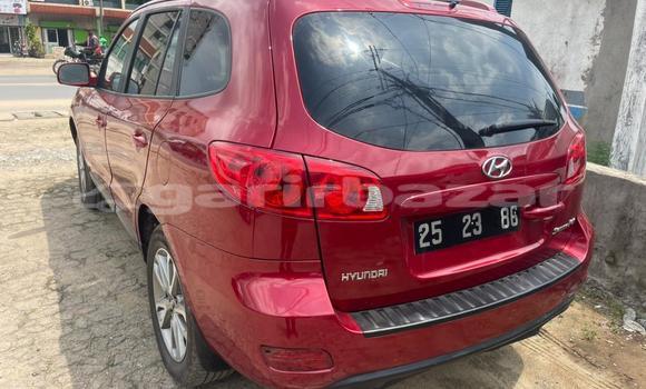 Sayi Na hannu Hyundai Santa Fe Red Mota in Douala a Ƙasar Kamaru Sayi Na hannu Hyundai Santa Fe Red Mota in Douala a Ƙasar Kamaru