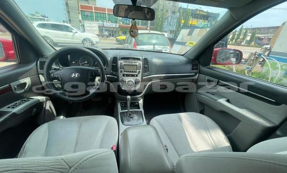 Sayi Na hannu Hyundai Santa Fe Red Mota in Douala a Ƙasar Kamaru Sayi Na hannu Hyundai Santa Fe Red Mota in Douala a Ƙasar Kamaru