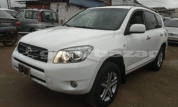 Acheter Neuf Voiture Toyota RAV4 Blanc à Yaoundé, Central Cameroon Acheter Neuf Voiture Toyota RAV4 Blanc à Yaoundé, Central Cameroon