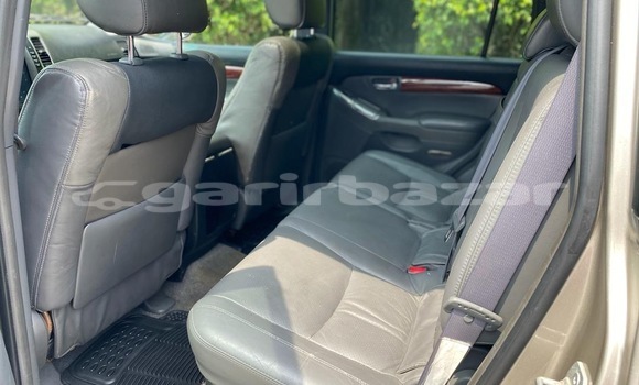 Sayi Sabo Toyota Land Cruiser Prado Sauran Mota in Douala a Ƙasar Kamaru Sayi Sabo Toyota Land Cruiser Prado Sauran Mota in Douala a Ƙasar Kamaru