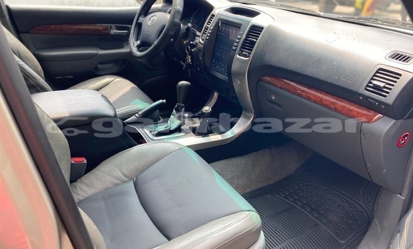 Sayi Sabo Toyota Land Cruiser Prado Sauran Mota in Douala a Ƙasar Kamaru Sayi Sabo Toyota Land Cruiser Prado Sauran Mota in Douala a Ƙasar Kamaru