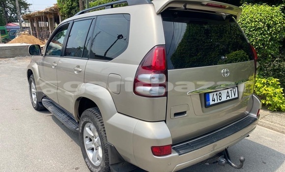 Sayi Sabo Toyota Land Cruiser Prado Sauran Mota in Douala a Ƙasar Kamaru Sayi Sabo Toyota Land Cruiser Prado Sauran Mota in Douala a Ƙasar Kamaru