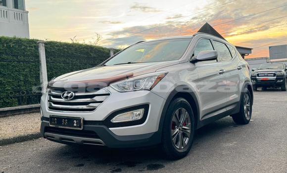 Acheter Occasion Voiture Hyundai Santa Fe Gris à Douala, Littoral Cameroon