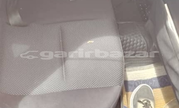 Buy Used Toyota IST Red Car in Yaounde in Central Cameroon Buy Used Toyota IST Red Car in Yaounde in Central Cameroon