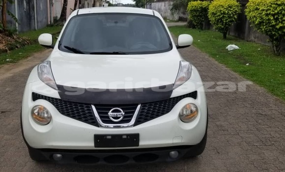 Sayi Imported Nissan Juke White Mota in Douala a Ƙasar Kamaru Sayi Imported Nissan Juke White Mota in Douala a Ƙasar Kamaru