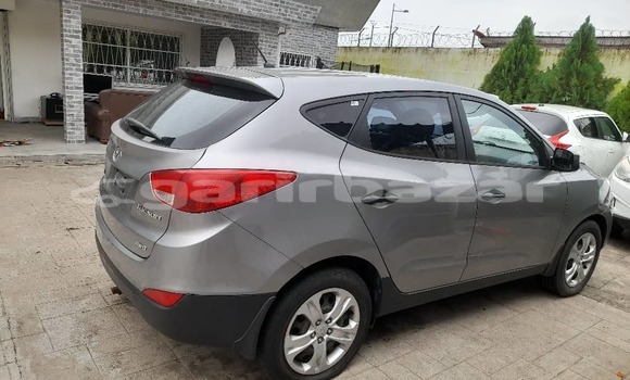 Buy Import Hyundai Tucson Silver Car in Douala in Littoral Cameroon Buy Import Hyundai Tucson Silver Car in Douala in Littoral Cameroon