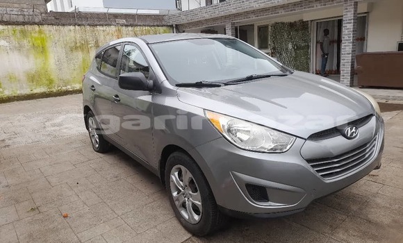 Buy Import Hyundai Tucson Silver Car in Douala in Littoral Cameroon Buy Import Hyundai Tucson Silver Car in Douala in Littoral Cameroon