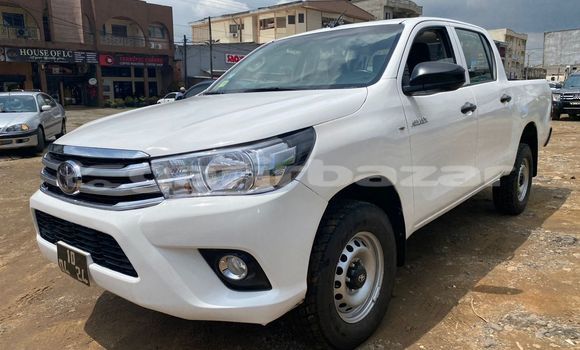 Acheter Occasion Voiture Toyota Hilux Blanc à Douala, Littoral Cameroon Acheter Occasion Voiture Toyota Hilux Blanc à Douala, Littoral Cameroon