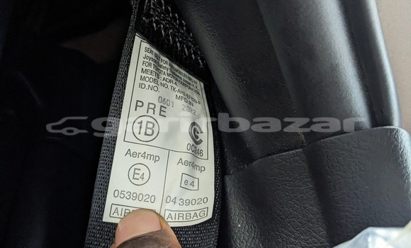 Sayi Sabo Toyota Prado Azurfa Mota in Douala a Ƙasar Kamaru Sayi Sabo Toyota Prado Azurfa Mota in Douala a Ƙasar Kamaru