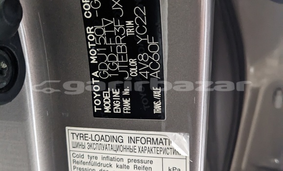 Sayi Sabo Toyota Prado Azurfa Mota in Douala a Ƙasar Kamaru Sayi Sabo Toyota Prado Azurfa Mota in Douala a Ƙasar Kamaru