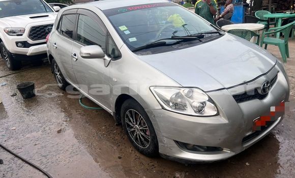 Buy Used Toyota Auris Silver Car in Douala in Littoral Cameroon