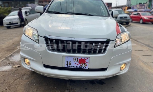 Buy New Toyota Vanguard White Car in Douala in Littoral Cameroon