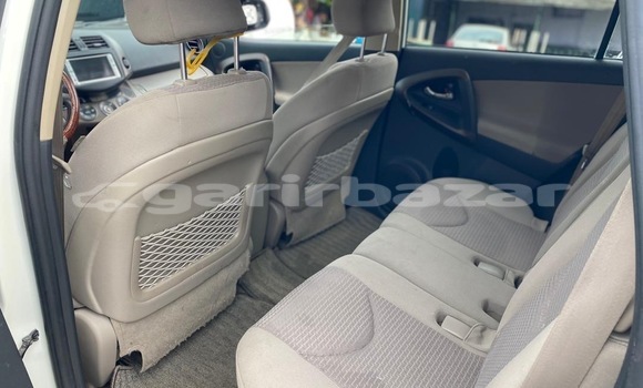 Buy New Toyota Vanguard White Car in Douala in Littoral Cameroon Buy New Toyota Vanguard White Car in Douala in Littoral Cameroon