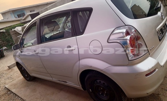 Buy Used Toyota Corolla Verso Silver Car in Douala in Littoral Cameroon Buy Used Toyota Corolla Verso Silver Car in Douala in Littoral Cameroon