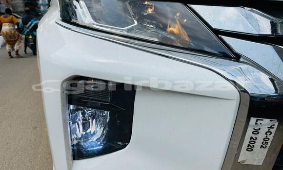 Acheter Occasion Voiture Mitsubishi L200 Blanc à Douala, Littoral Cameroon Acheter Occasion Voiture Mitsubishi L200 Blanc à Douala, Littoral Cameroon