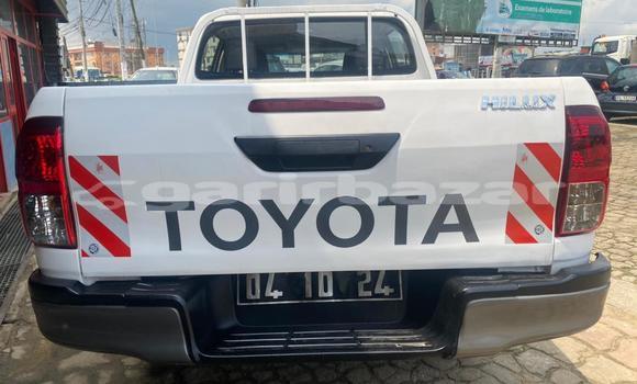 Buy Used Toyota Hilux White Car in Douala in Littoral Cameroon Buy Used Toyota Hilux White Car in Douala in Littoral Cameroon