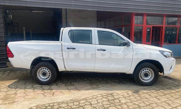 Buy Used Toyota Hilux White Car in Douala in Littoral Cameroon Buy Used Toyota Hilux White Car in Douala in Littoral Cameroon