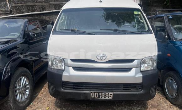 Acheter Occasion Voiture Toyota Hiace Blanc à Douala, Littoral Cameroon Acheter Occasion Voiture Toyota Hiace Blanc à Douala, Littoral Cameroon