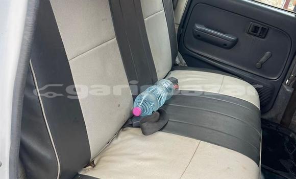 Acheter Occasion Voiture Toyota Hilux Blanc à Douala, Littoral Cameroon Acheter Occasion Voiture Toyota Hilux Blanc à Douala, Littoral Cameroon