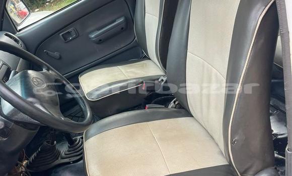 Acheter Occasion Voiture Toyota Hilux Blanc à Douala, Littoral Cameroon Acheter Occasion Voiture Toyota Hilux Blanc à Douala, Littoral Cameroon