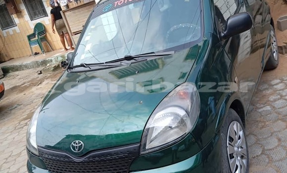 Acheter Neuf Voiture Toyota Yaris Verso Vert à Douala, Littoral Cameroon Acheter Neuf Voiture Toyota Yaris Verso Vert à Douala, Littoral Cameroon