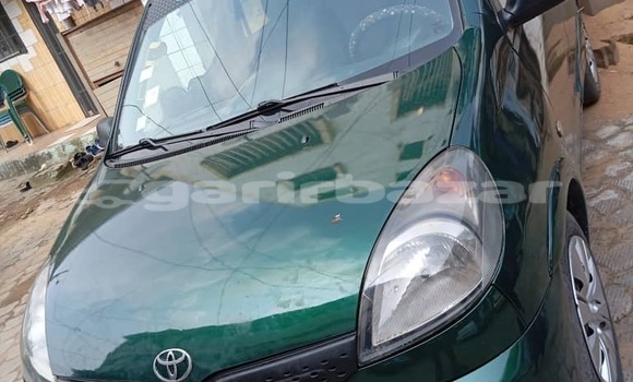 Sayi Sabo Toyota Yaris Verso Green Mota in Douala a Ƙasar Kamaru Sayi Sabo Toyota Yaris Verso Green Mota in Douala a Ƙasar Kamaru