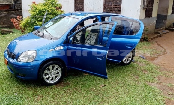 Acheter Occasion Voiture Toyota Yaris Bleu à Douala, Littoral Cameroon Acheter Occasion Voiture Toyota Yaris Bleu à Douala, Littoral Cameroon