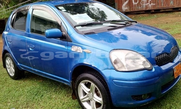 Acheter Occasion Voiture Toyota Yaris Bleu à Douala, Littoral Cameroon Acheter Occasion Voiture Toyota Yaris Bleu à Douala, Littoral Cameroon