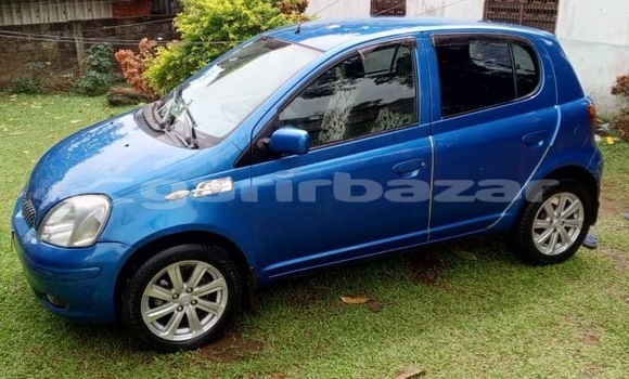Acheter Occasion Voiture Toyota Yaris Bleu à Douala, Littoral Cameroon Acheter Occasion Voiture Toyota Yaris Bleu à Douala, Littoral Cameroon
