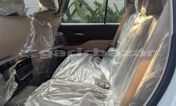 Acheter Occasion Voiture Toyota Land Cruiser Blanc à Douala, Littoral Cameroon Acheter Occasion Voiture Toyota Land Cruiser Blanc à Douala, Littoral Cameroon