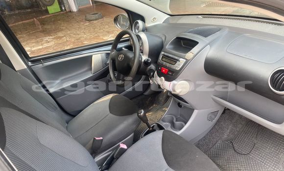 Acheter Import Voiture Toyota Aygo Gris à Douala, Littoral Cameroon Acheter Import Voiture Toyota Aygo Gris à Douala, Littoral Cameroon