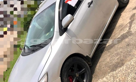 Sayi Sabo Toyota Corolla Sauran Mota in Douala a Ƙasar Kamaru
