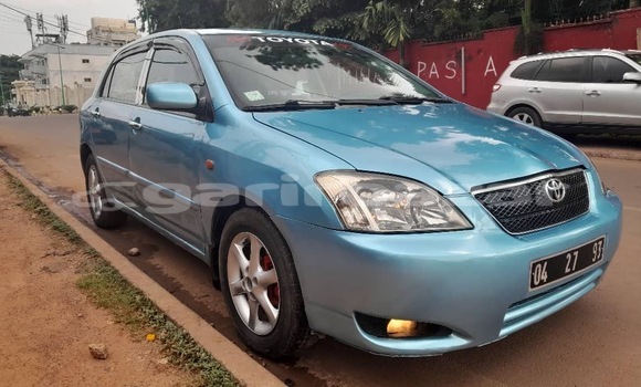 Sayi Na hannu Toyota Corolla Sauran Mota in Yaounde a Babban Kamaru Sayi Na hannu Toyota Corolla Sauran Mota in Yaounde a Babban Kamaru