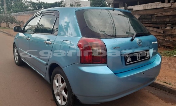 Sayi Na hannu Toyota Corolla Sauran Mota in Yaounde a Babban Kamaru Sayi Na hannu Toyota Corolla Sauran Mota in Yaounde a Babban Kamaru