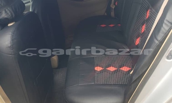 Acheter Neuf Voiture Toyota Runx Gris à Yaoundé, Central Cameroon Acheter Neuf Voiture Toyota Runx Gris à Yaoundé, Central Cameroon