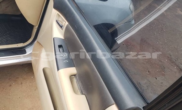 Acheter Neuf Voiture Toyota Runx Gris à Yaoundé, Central Cameroon Acheter Neuf Voiture Toyota Runx Gris à Yaoundé, Central Cameroon