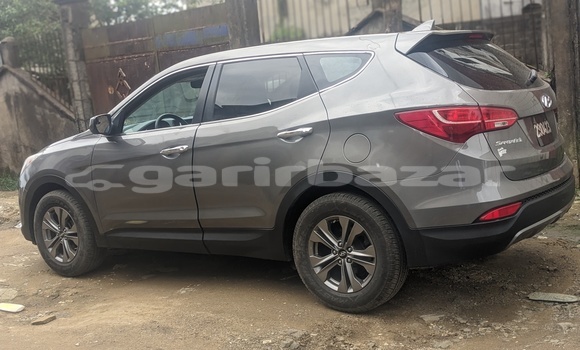Acheter Neuf Voiture Hyundai Santa Fe Gris à Douala, Littoral Cameroon Acheter Neuf Voiture Hyundai Santa Fe Gris à Douala, Littoral Cameroon