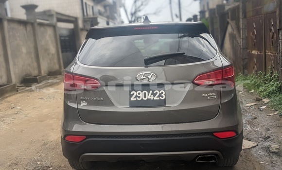 Acheter Neuf Voiture Hyundai Santa Fe Gris à Douala, Littoral Cameroon Acheter Neuf Voiture Hyundai Santa Fe Gris à Douala, Littoral Cameroon