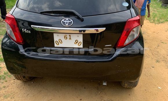 Acheter Import Voiture Toyota Vitz Noir à Douala, Littoral Cameroon Acheter Import Voiture Toyota Vitz Noir à Douala, Littoral Cameroon