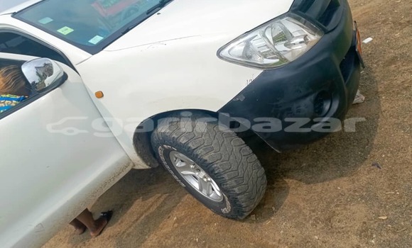 Acheter Occasion Voiture Toyota Hilux Blanc à Douala, Littoral Cameroon Acheter Occasion Voiture Toyota Hilux Blanc à Douala, Littoral Cameroon
