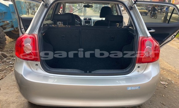 Sayi Sabo Toyota Auris Azurfa Mota in Douala a Ƙasar Kamaru Sayi Sabo Toyota Auris Azurfa Mota in Douala a Ƙasar Kamaru