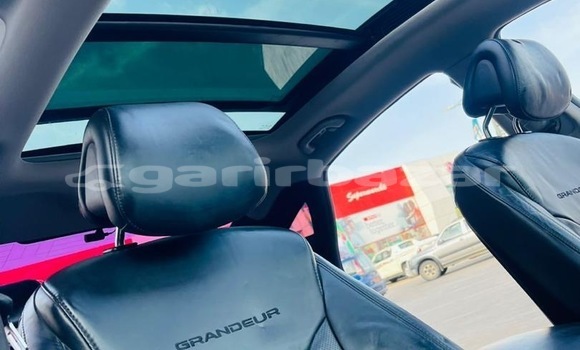 Buy New Hyundai Grandeur Black Car in Douala in Littoral Cameroon Buy New Hyundai Grandeur Black Car in Douala in Littoral Cameroon