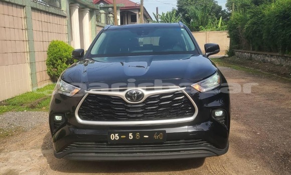 Sayi Sabo Toyota Highlander Sauran Mota in Douala a Ƙasar Kamaru