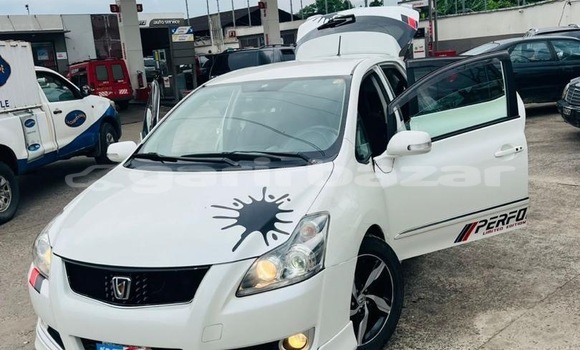 Acheter Occasion Voiture Toyota Blade Blanc à Douala, Littoral Cameroon Acheter Occasion Voiture Toyota Blade Blanc à Douala, Littoral Cameroon