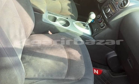 Sayi Na hannu Nissan Rogue Red Mota in Douala a Ƙasar Kamaru Sayi Na hannu Nissan Rogue Red Mota in Douala a Ƙasar Kamaru