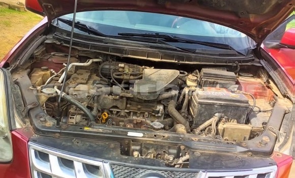 Sayi Na hannu Nissan Rogue Red Mota in Douala a Ƙasar Kamaru Sayi Na hannu Nissan Rogue Red Mota in Douala a Ƙasar Kamaru