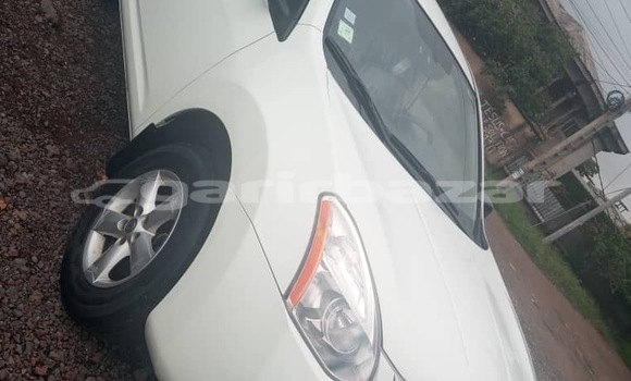 Acheter Occasion Voiture Nissan Rogue Blanc à Douala, Littoral Cameroon