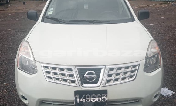 Sayi Na hannu Nissan Rogue White Mota in Douala a Ƙasar Kamaru Sayi Na hannu Nissan Rogue White Mota in Douala a Ƙasar Kamaru