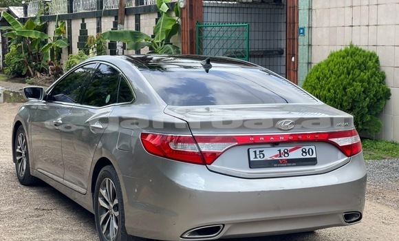 Acheter Occasion Voiture Hyundai Grandeur Autre à Douala, Littoral Cameroon Acheter Occasion Voiture Hyundai Grandeur Autre à Douala, Littoral Cameroon