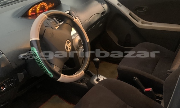 Buy Used Toyota Vitz Silver Car in Douala in Littoral Cameroon